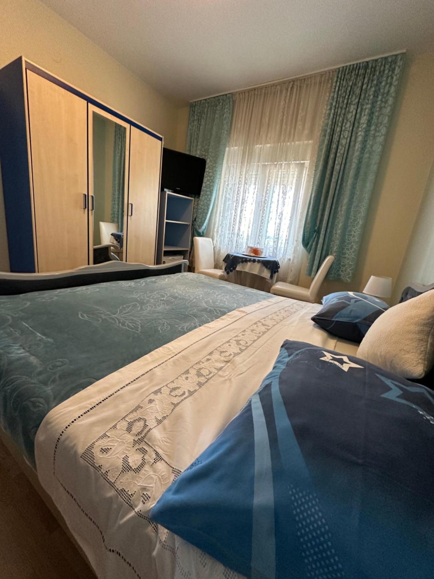 Vs Rooms Split Luaran gambar